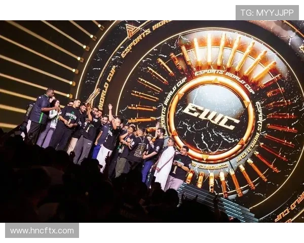 《全球电竞赛事风云变幻 聚焦顶级战队与选手的角逐与荣耀》