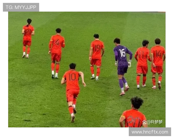 中国男足亚预赛客场逆转取胜全队展现顽强斗志迎关键出线之战