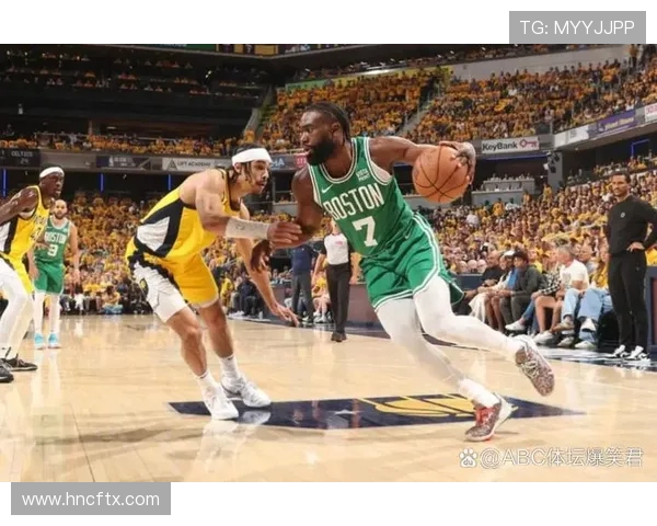 凯尔特人队与勇士的巅峰对决谁能在NBA赛场上笑到最后 凯尔特人队与勇士的巅峰对决谁能在NBA赛场上笑到最后